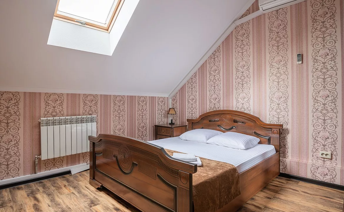 Трёхместный стандарт. Мини отель «Эдельвейс». Адлер