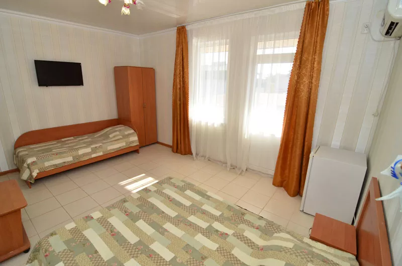 3-местный номер. Гостевой дом «Риф». Заозерное