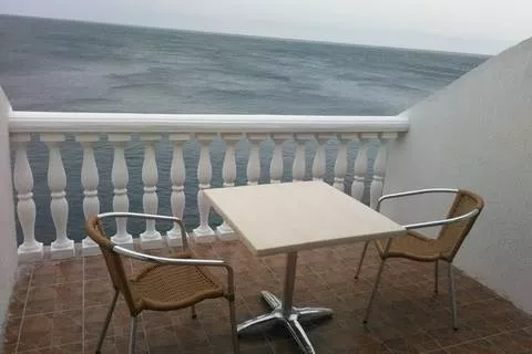 . Эллинг «Берег». Алупка