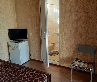 Трехместный номер. Гостевой дом Декабристов 147а. Трехместный номер. Гостевой дом Декабристов 147а.