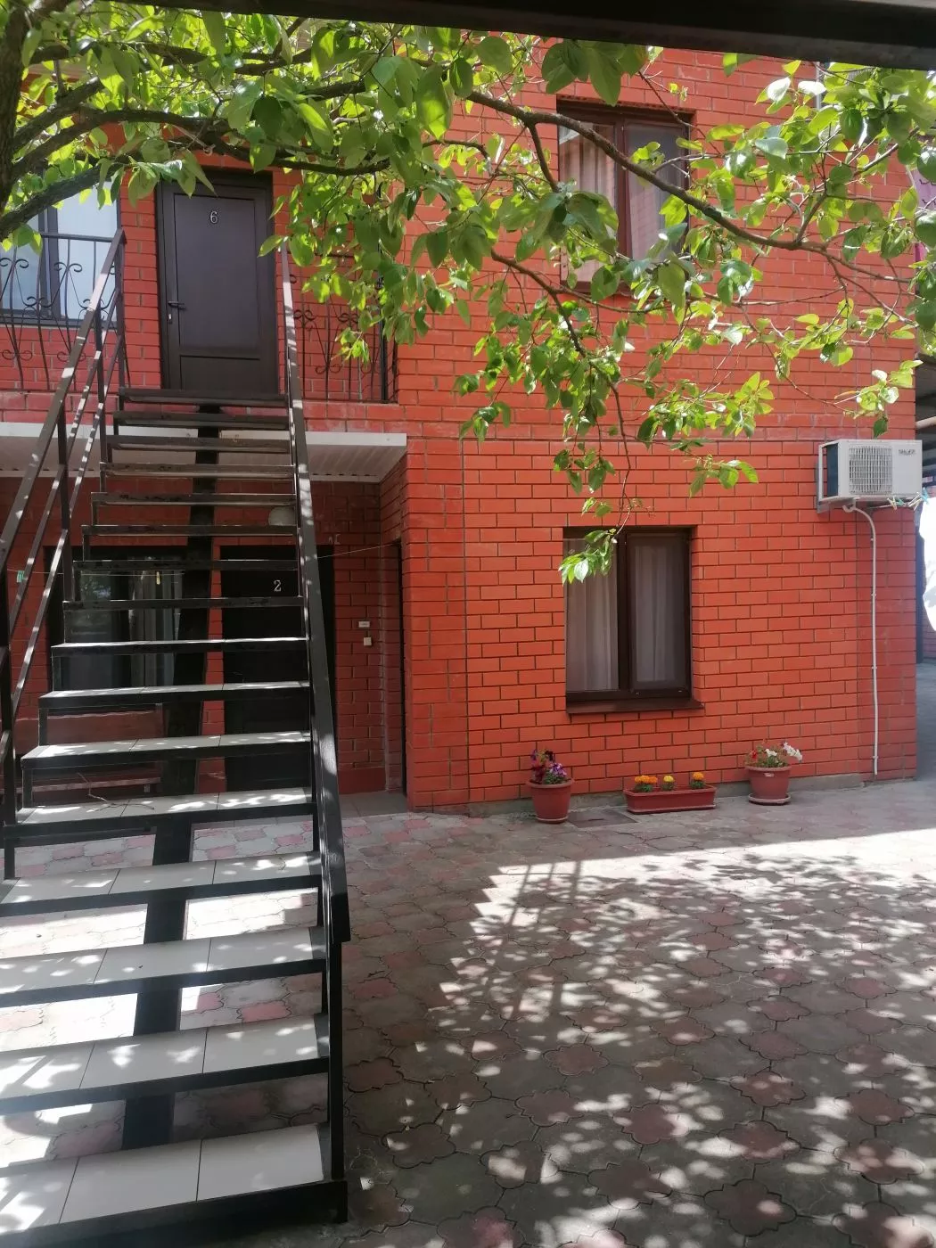 . Гостевой дом На Халтурина. Геленджик