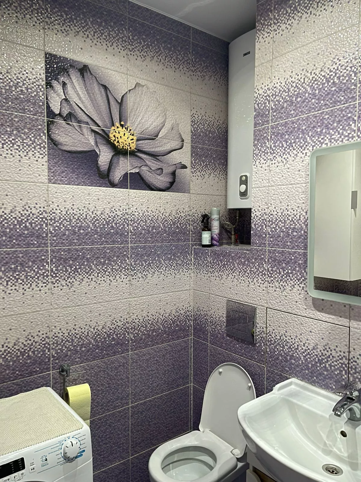 . Квартира в многоквартирном доме Sun Hills. Небуг