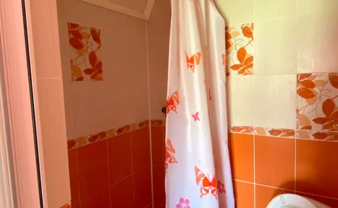 Четырехместный номер. Гостевой дом Гостевой дом «Алина». Анапа Четырехместный номер. Гостевой дом Гостевой дом «Алина». Анапа