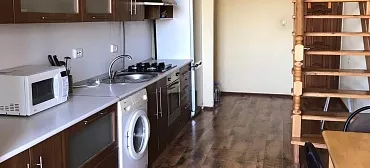 Квартира в многоквартирном доме Двухуровневая 3-к квартира на лимане ул. Горького