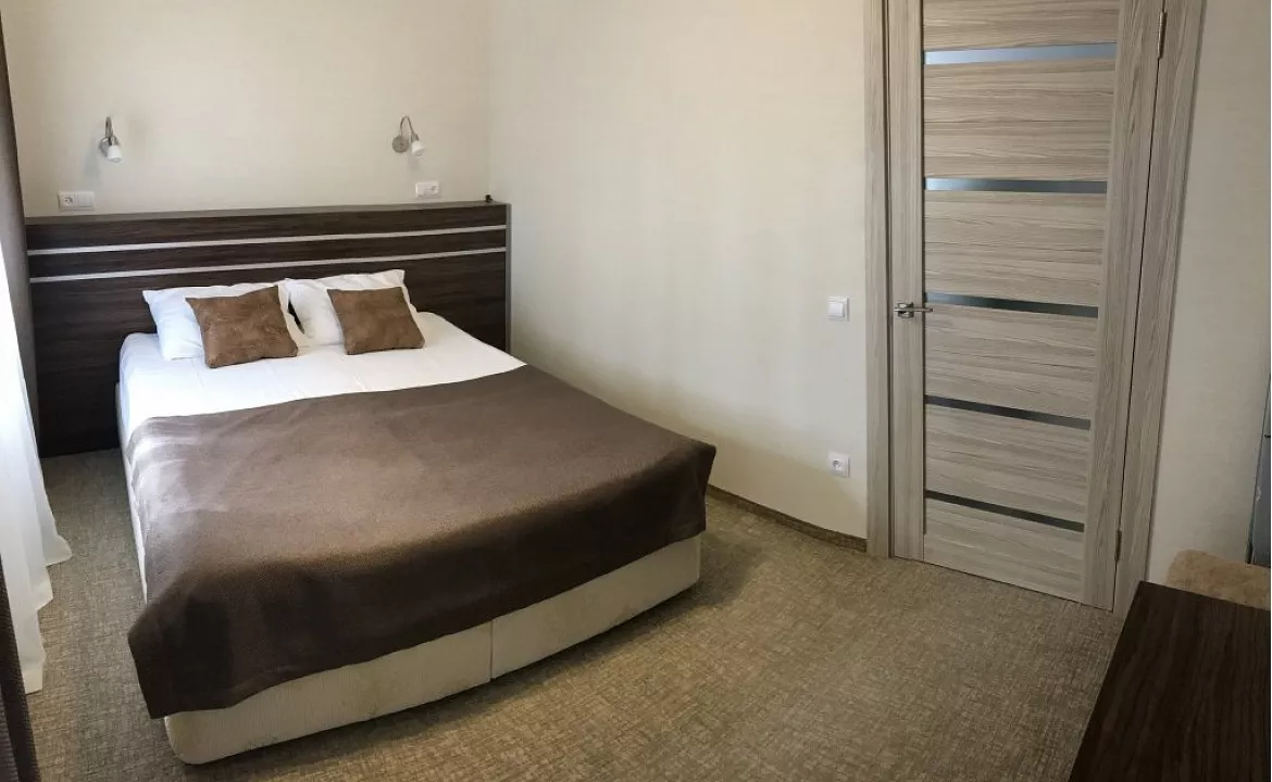 2-х комнатный Люкс коттедж №2. Парк-отель "Родос". Кореиз