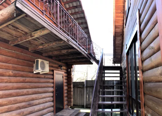 . Гостиница "Sruboff" в п. Пионерный. Сукко