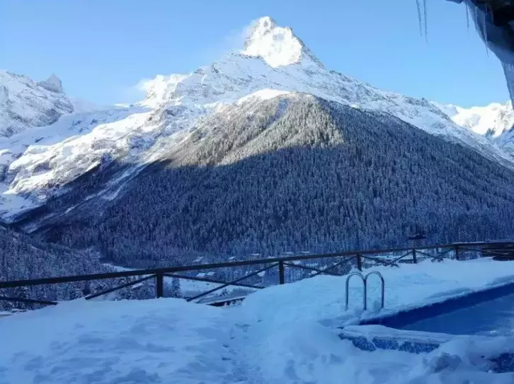 . Апартаменты «Вершина». Домбай - апартаменты