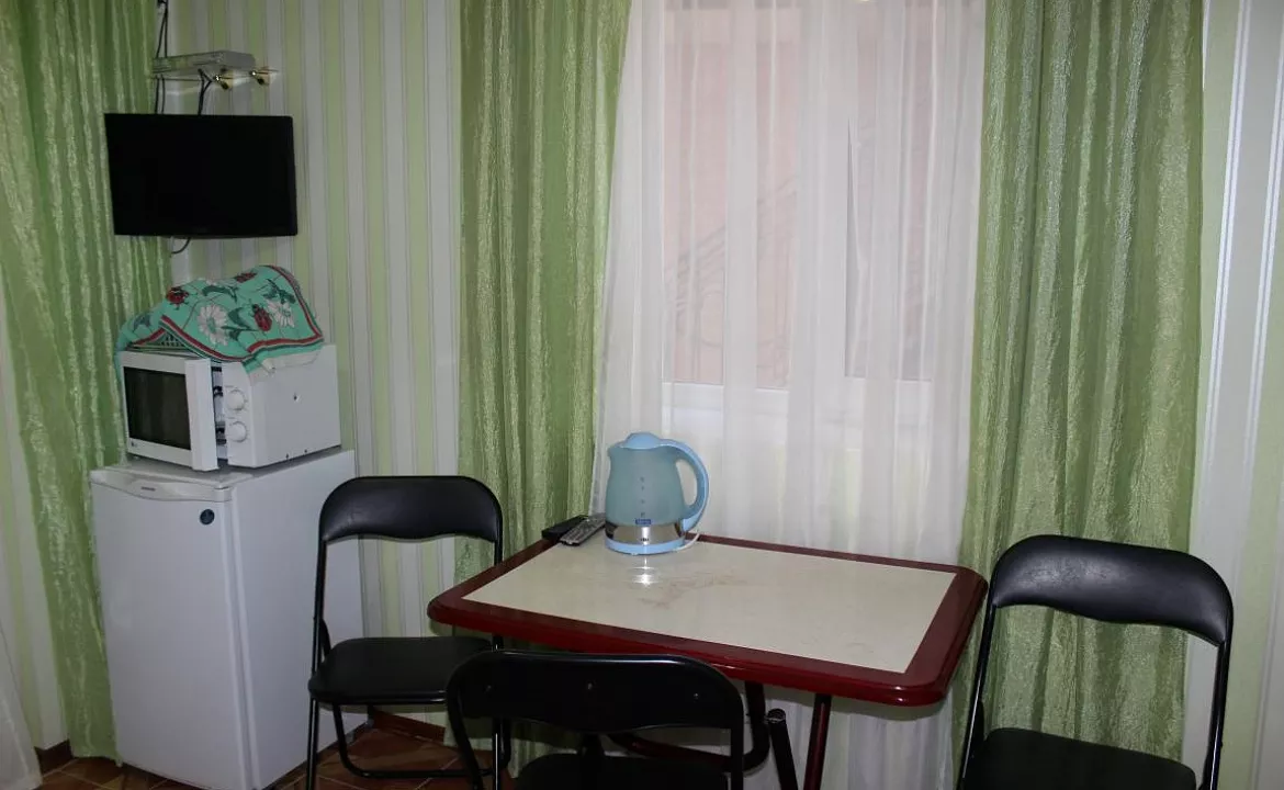 Комфорт для 4х Гостей. Гостевой дом "ВалеоМама". Саки