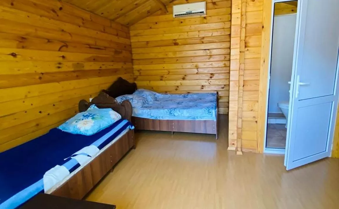 3-Х местный домик. Гостевой дом "Ролан". Новый Афон