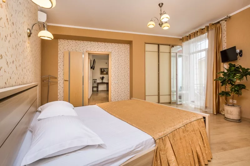 Апартаменты 2-х комнатные. Отель «Глициния». Феодосия