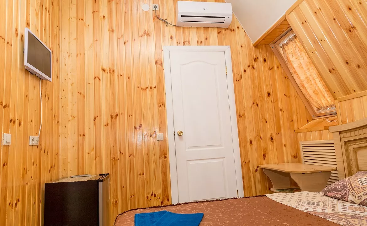 Двухместный номер класса стандарт со всеми удобствами. Гостевой дом "Ника" - Анапа. Анапа Двухместный номер класса стандарт со всеми удобствами. Гостевой дом "Ника" - Анапа. Анапа