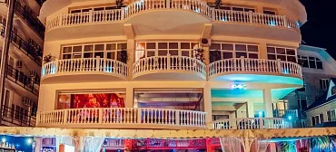 Отель КАВКАЗ