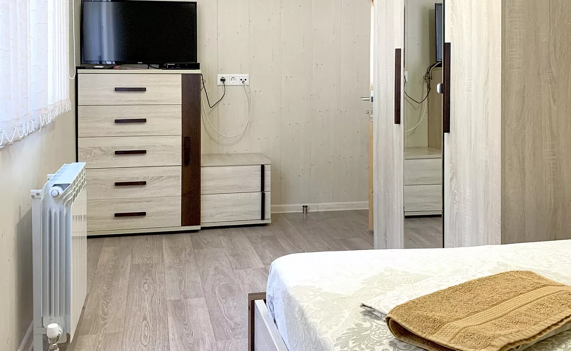 Семейный двухкомнатный номер с кухней и верандой. Гостевой комплекс "Буэнос Диас". Совет-Квадже