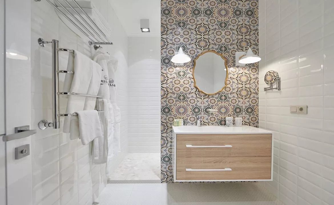 Семейный номер с двумя спальнями (первый этаж). Отель «HILLS POLYANA». Красная Поляна