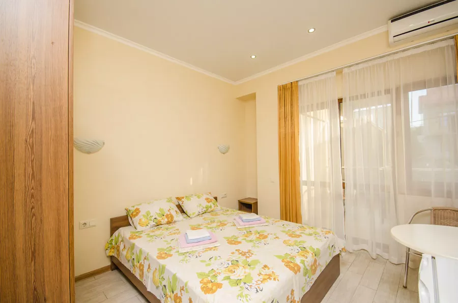 Комната «стандартная». Гостевой дом «Вояж». Алушта