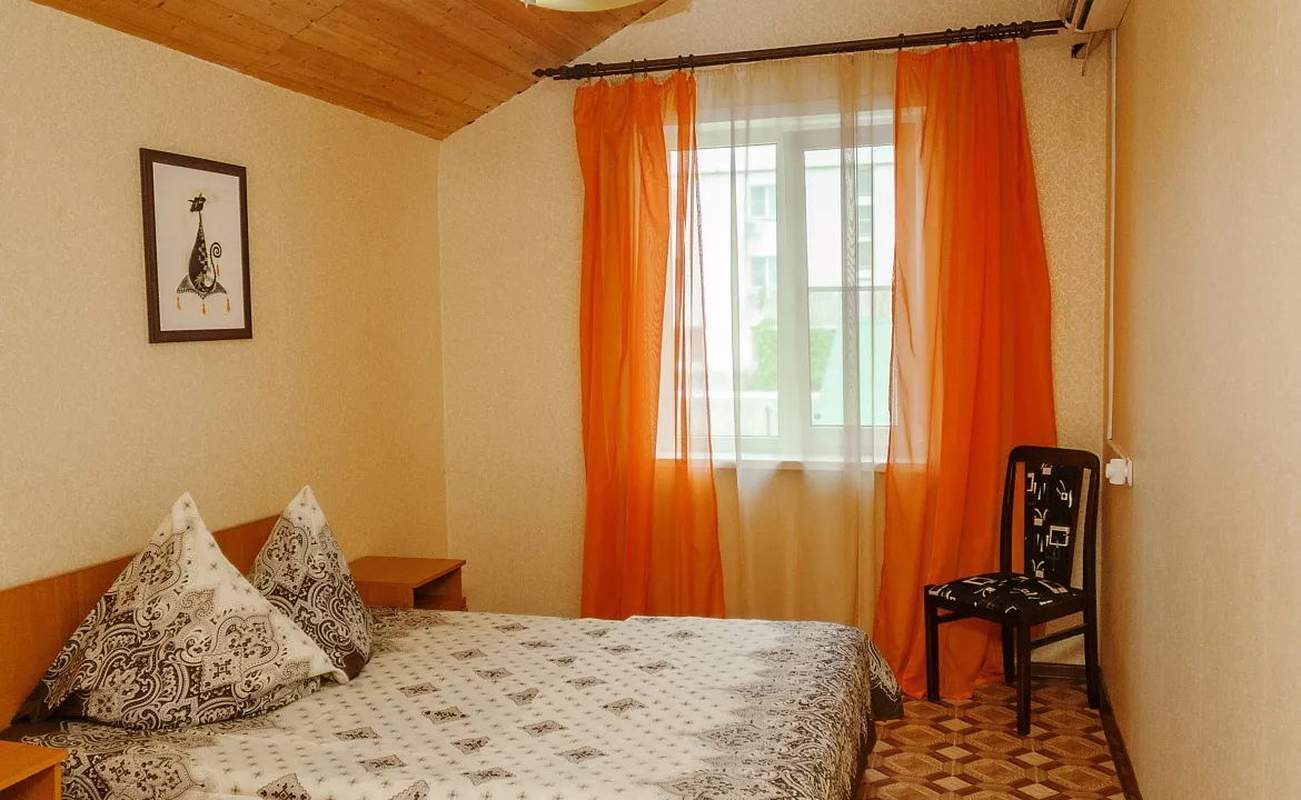 Трехкомнатный номер со своей кухней (2 этаж). Частный гостевой дом Лика. Архипо-Осиповка