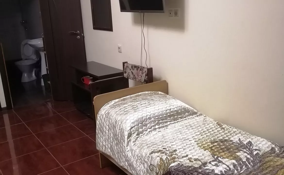 Четырёхместный номер на 3-м этаже. Гостевой дом "РОМАНТИКА". Лазаревское