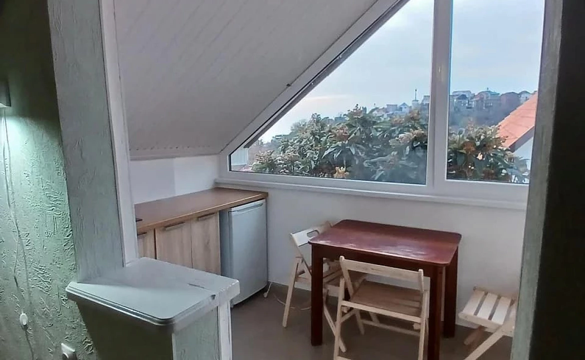 4х местный Люкс, от 1 до 5 гостей, балкон, вид на море, горы. Гостевой дом "Горная лаванда". Лазаревское