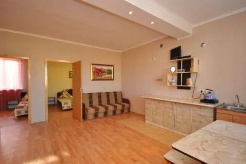 3-х местный номер с кухней. Гостевой дом «Ларимар». Береговое