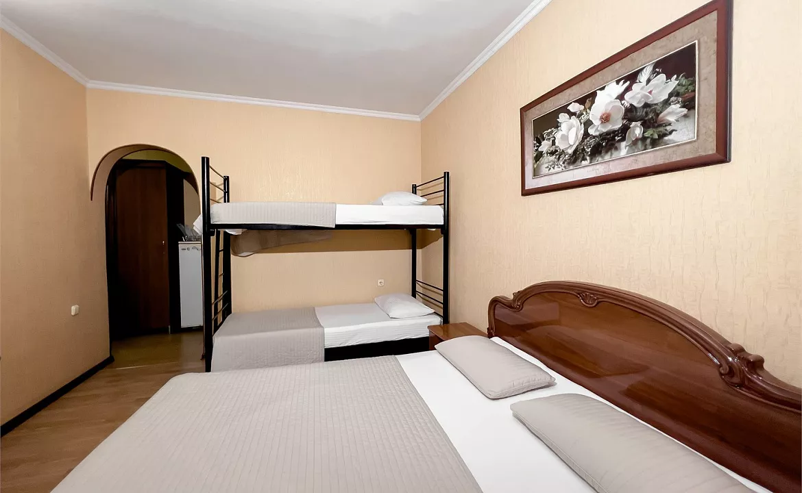 Семейный номер. Отель "VIVA Лариса". Адлер