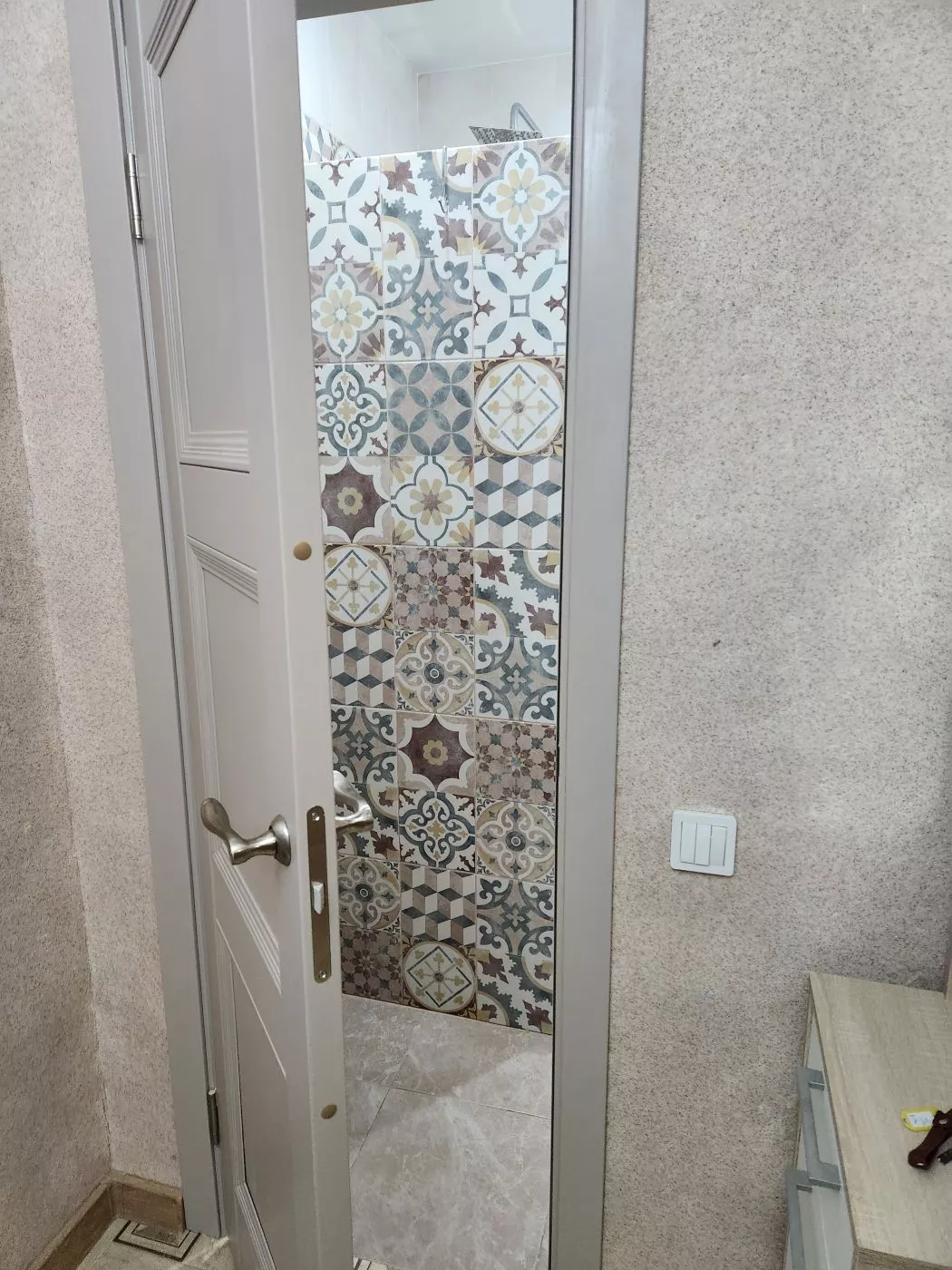 . Квартира в многоквартирном доме Сан Хилс. Небуг