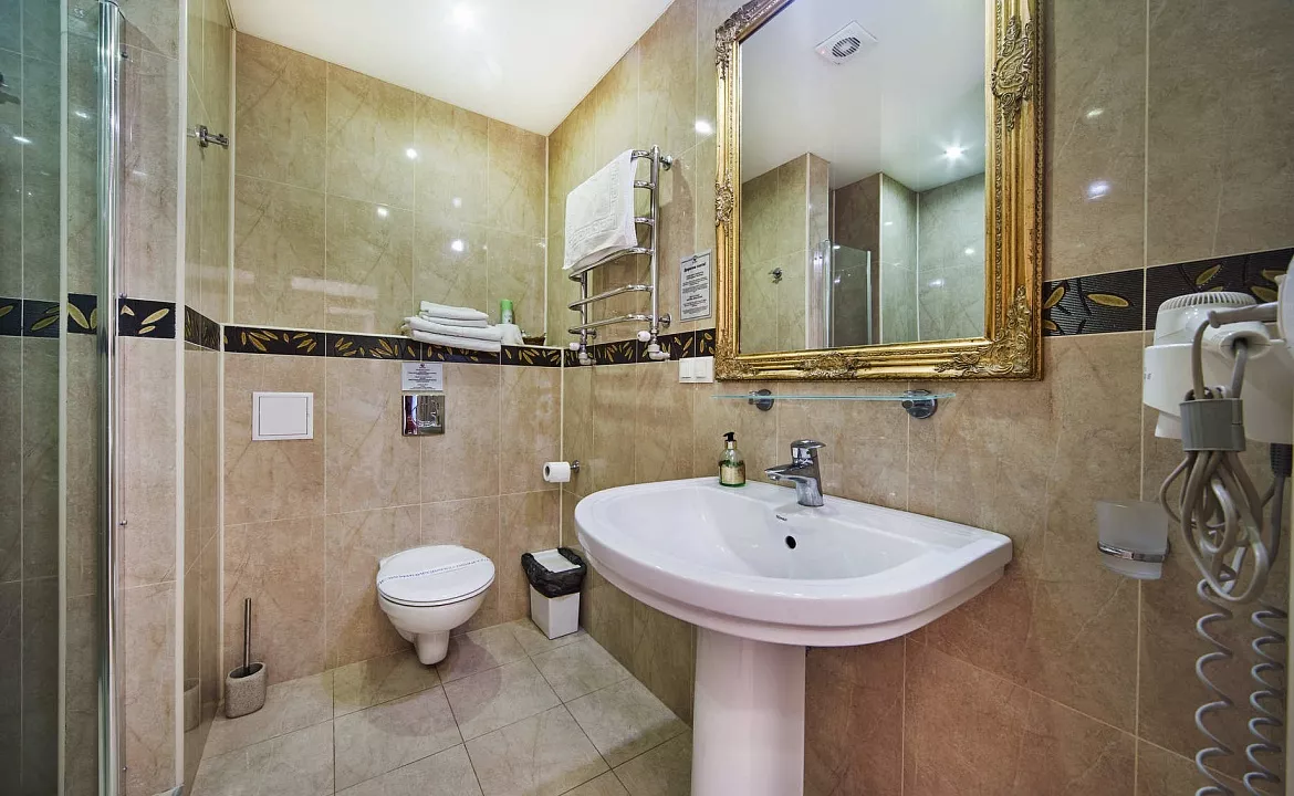 Двухместный стандарт. Гостевой дом "KuprInn". Балаклава Двухместный стандарт. Гостевой дом "KuprInn". Балаклава