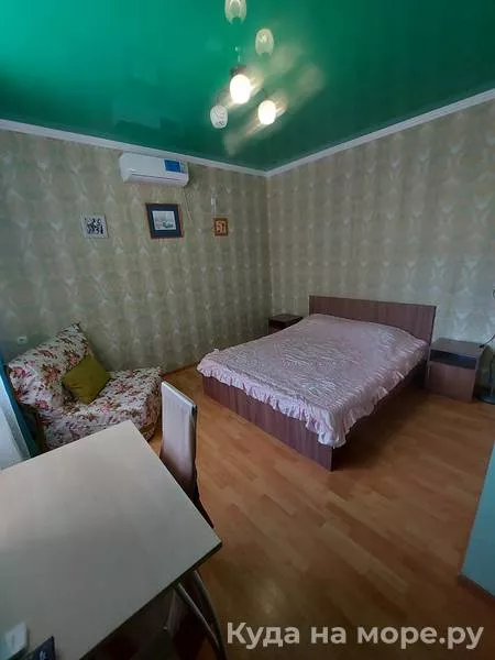 Стандартный двухместный номер с одной кроватью. Гостевой дом "Нур". Ольгинка