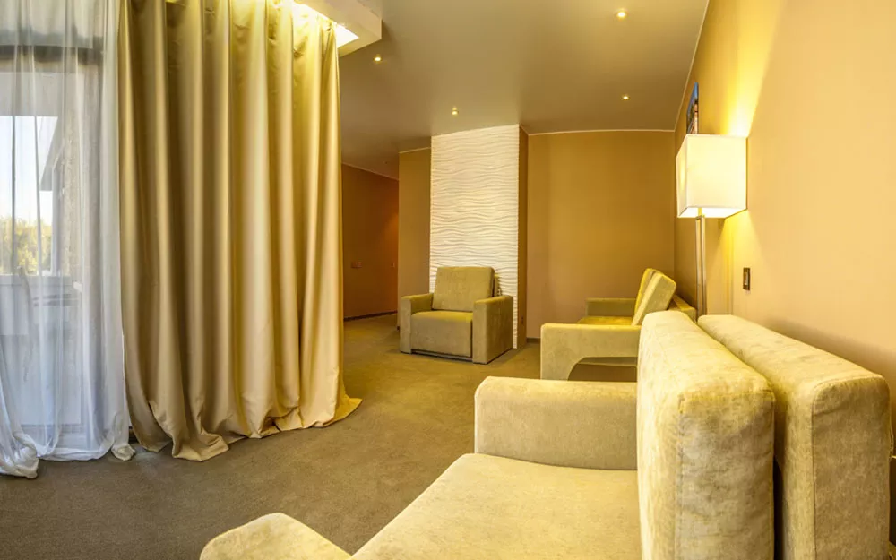 ЛЮКС. Семейный отель RIGA VILLAGE RESORT. Щелкино