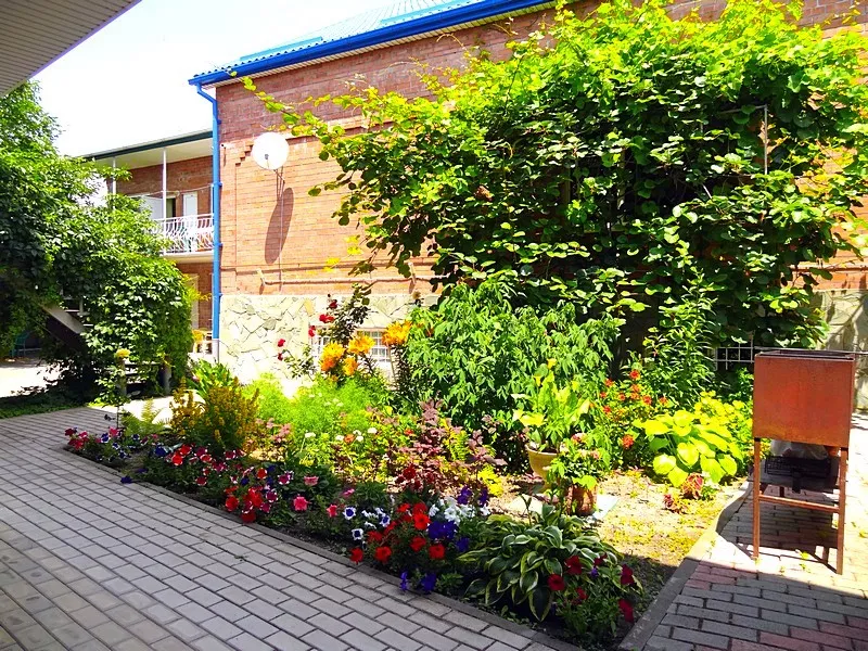 . Гостевой дом "Гостеприимный двор". Дивноморское