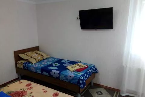 3-х местный номер с удобствами. Частный сектор "На Вишневой". Архипо-Осиповка