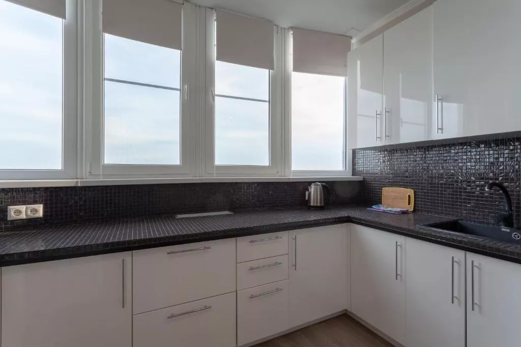 . Квартира в многоквартирном доме Deluxe apartment ЖК Атаман с видом на море. Сочи