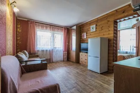 Шестиместный номер «Люкс». Отель "Югоморье". Архипо-Осиповка