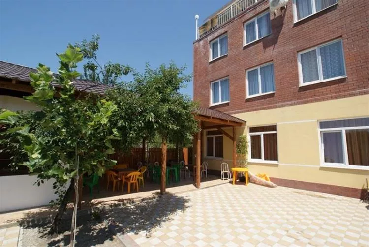 . Гостиница "Радуга". Кабардинка