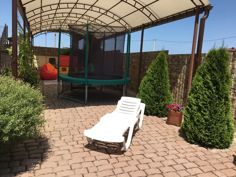 . Гостевой дом "Сафари" гостевой дом . За Родину