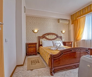 Люкс двухкомнатный с кухней. Отель «Интер». 