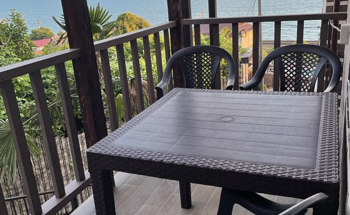 Классический трёхместный номер. Гостевой дом «Волна». Лазаревское Классический трёхместный номер. Гостевой дом «Волна». Лазаревское