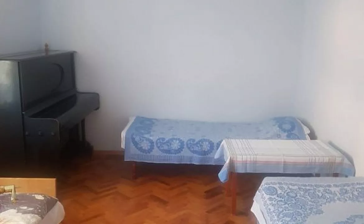 3х-комнатная квартира. Апартаменты в Новом Афоне Лакоба 60 кв.6. Новый Афон