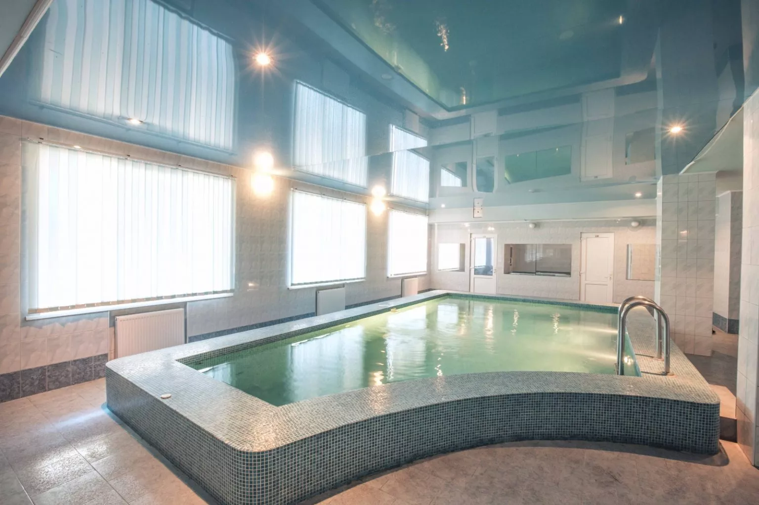 . Отель "Парадиз"     . Ольгинка