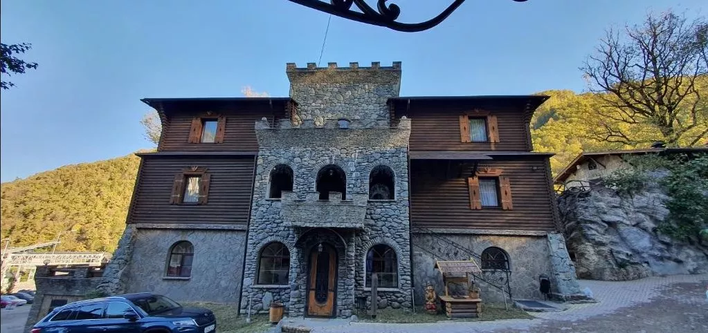 . Отель Отель Форт Эврика. Красная Поляна