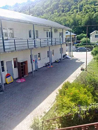 . Гостевой дом "Бриз" - Небуг. Небуг