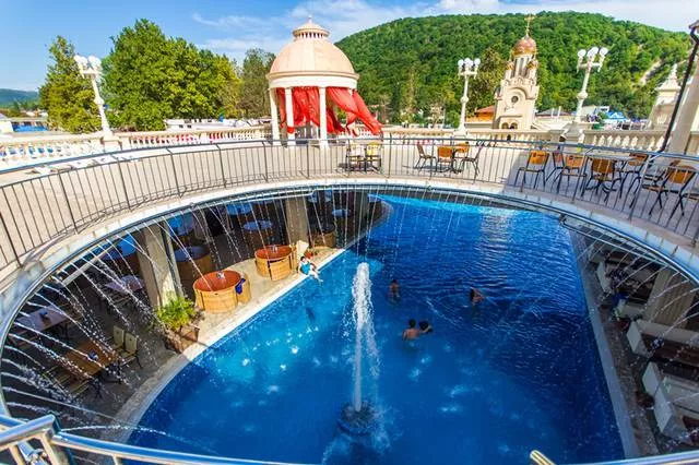 . Гостевой комплекс "Альбатрос". Архипо-Осиповка