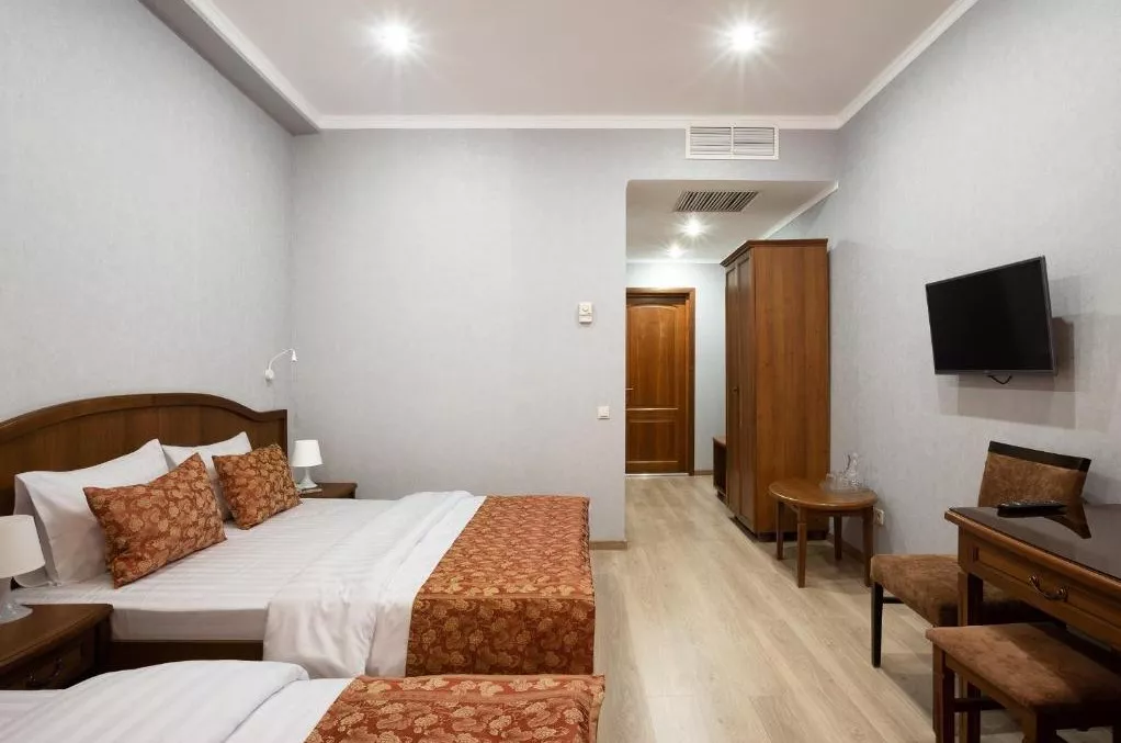 . Отель Тройка. Красная Поляна