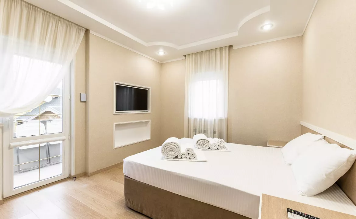 Четырехместный Полулюкс. Гостевой дом Замок у Моря. Головинка Четырехместный Полулюкс. Гостевой дом Замок у Моря. Головинка