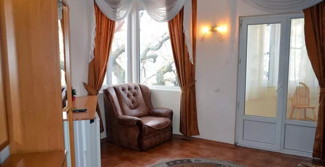 №2 СЕВЕРНЫЙ. Гостевой дом "Мона Лиза". Форос