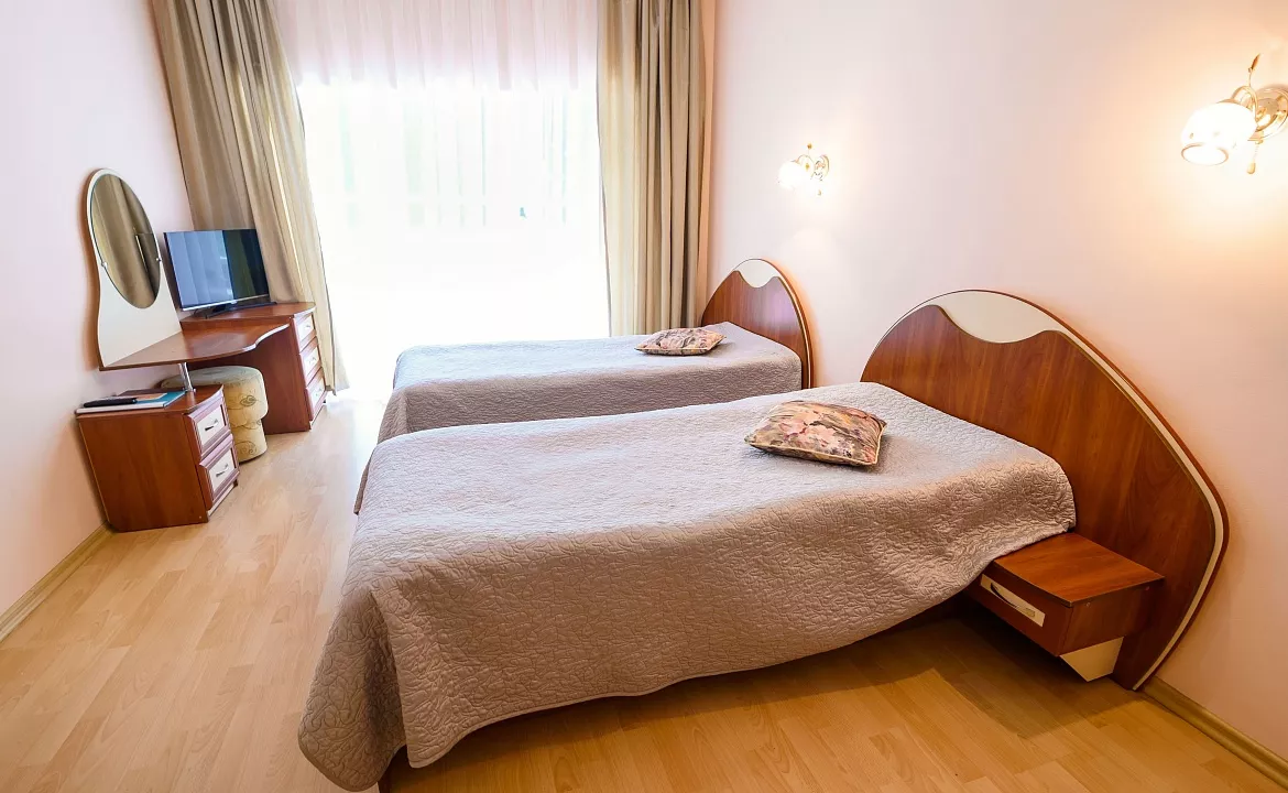 Комфорт КОРПУСА №33, 34. Эко-отель «АЛЫЕ ПАРУСА». Солнечногорское