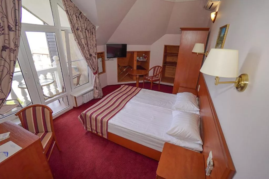 2-х местный номер Стандарт. Отель "Джаз Лоо" парк-отель. Лоо