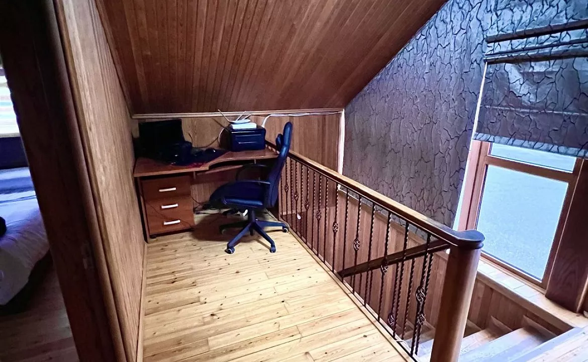 Двух этажный коттедж возле озера. База отдыха "Скурча". Сухум