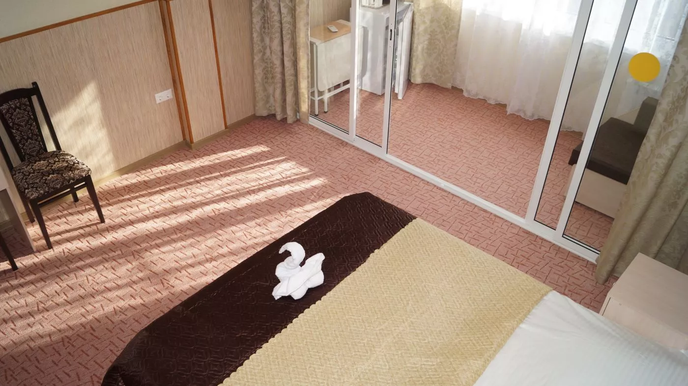 . Гостиница Номер люкс на Пирогова. Сочи