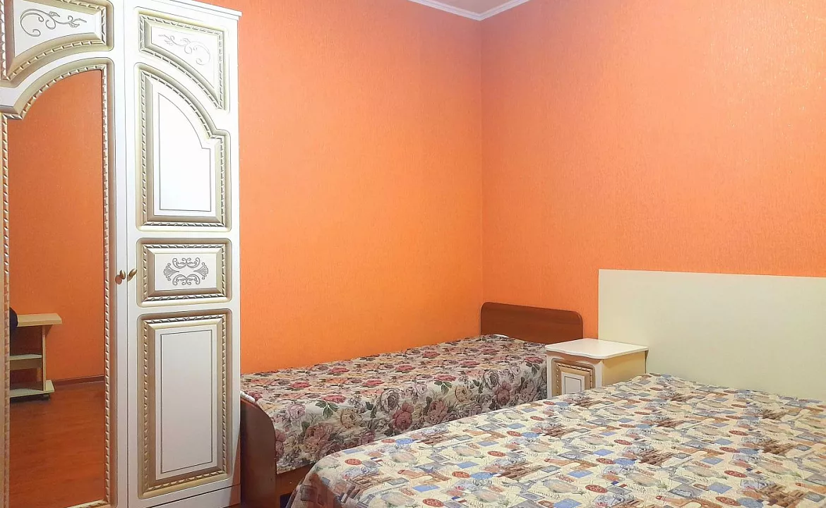 Трёхместный эконом. Гостевой дом Южный берег.. Адлер