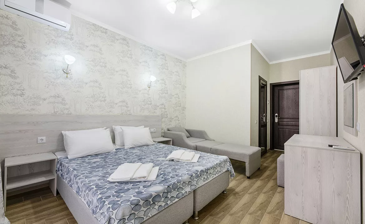 3-х местный комфорт с балконом. Отель White Hotel. Витязево